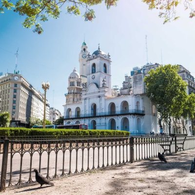 buenos-aires-plaza-mayo-shutterstock_1016338141_3e340acafe